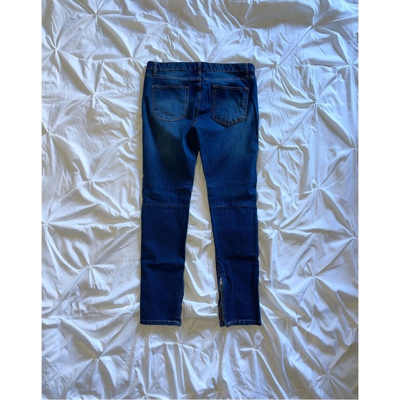 Dark-Wash Jeans - Picture 5 of 6